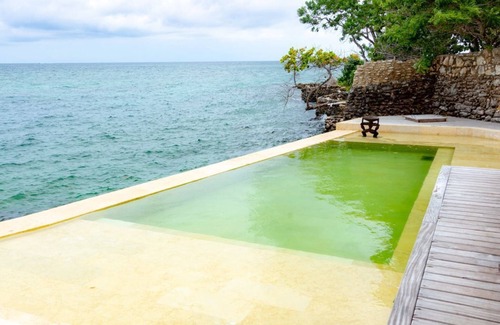 Rosario Islands Villa | Private Island Luxury: Infinity Pool & Spacious Living in Rosario Islands