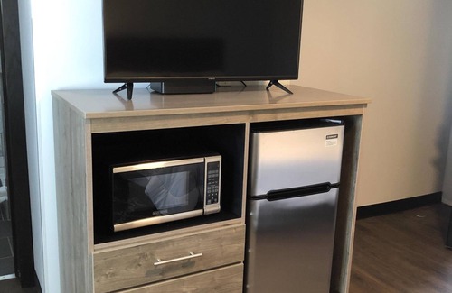 North Muskegon Apartment | Private King Studio Close to the Action and Recently Renovated