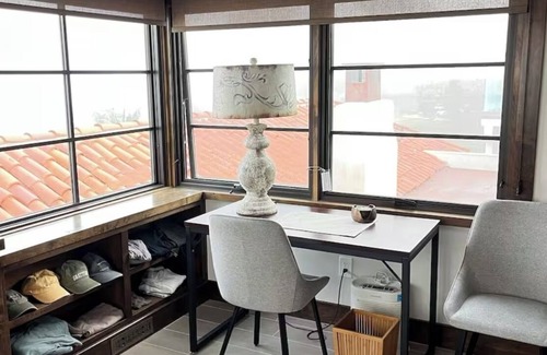 Country Club Cottage | Private La Jolla Casita Escape