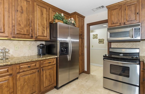 La Playa Condo | PRIVATE LA PLAYA BEACH/SPACIOUS 1300 SQ FT VACATION IN POINT LOMA SHELTER ISLAND