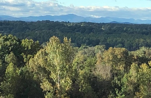 Demorest Cottage | Private lake, cozy cottage near hiking, waterfalls, rafting, state parks, Helen