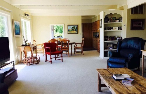 Warrenton Cottage | Private Lake Front Cottage with Dock and Amazing Views