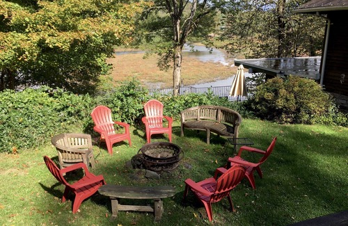 Jeffersonville House | Private Lakefront Cottage, Fish, Row, Panoramic Lake Views.nPet Friendly!