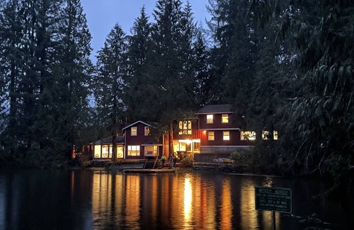 Sedro-Woolley House | Private Lakeside Getaway
