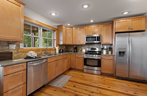 Vilas Cabin | Private Lodge with Long-Range Views
