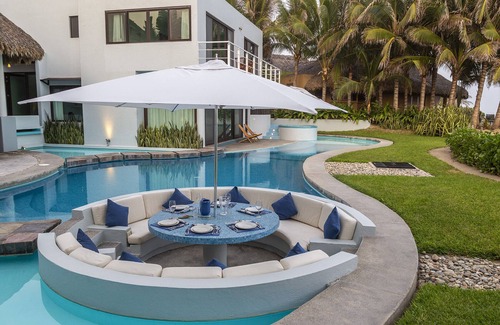 Santa Maria Colotepec House | Private Luxurious Resort Right on the Ocean - Casa De Los Sueños
