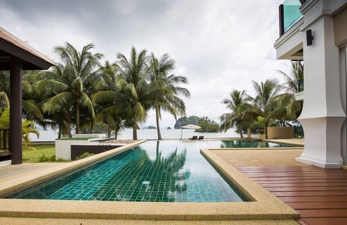 Ban Thalane Villa | Private Luxury Beachfront Villa