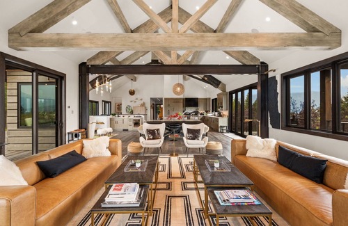 Skywood Preserve House | Private Luxury Escape | Deck, Hot Tub + Views!