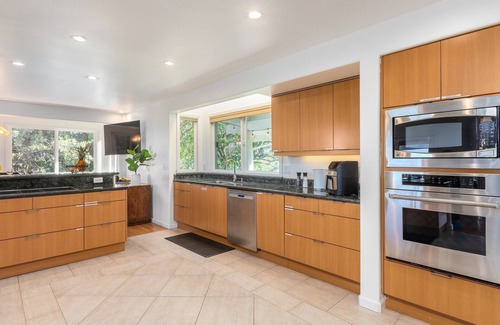 Laie House | Private Luxury Oceanfront Estate on North Shore!