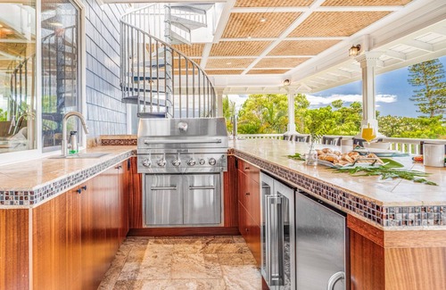 Kihei House | Private Luxury Villa in Kihei. Just moments walk to the beach. 10/10 reviews!
