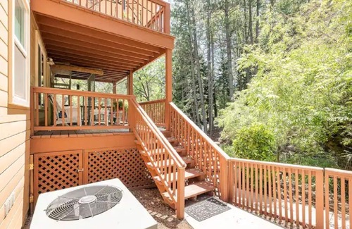 Nevada City House | Private master bed/bath with separate entrance,10 min. walk to town.No clean fee