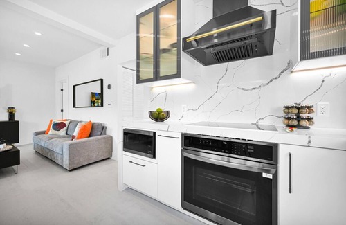 Buena Vista Apartment | Private Miami Getaway mins from Wynwood, Design District, Midtown & South Beach