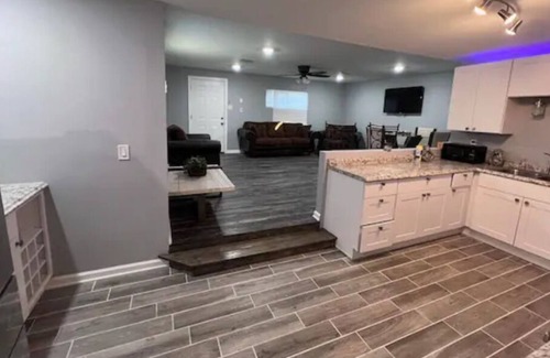 OST - South Union House | Private - Midtown Escape - 5 Car Gated Parking