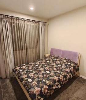 Pinehill House | Private Modern 2 bedroom Unit in Central Albany