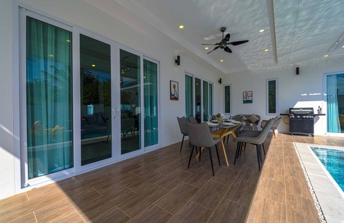 Hua Hin Villa | Private Modern 3 Bedroom Pool Villa! (AV1)