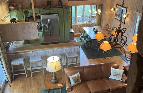 Cashiers Cottage | Private mountain cottage with amazing views and close to sliding rock