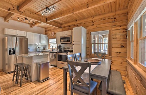 Purlear Cabin | Private Mountain Escape W/Hot Tub, Creekside
