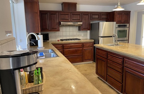 Oakhurst House | Private mountain retreat with pool and mini-golf