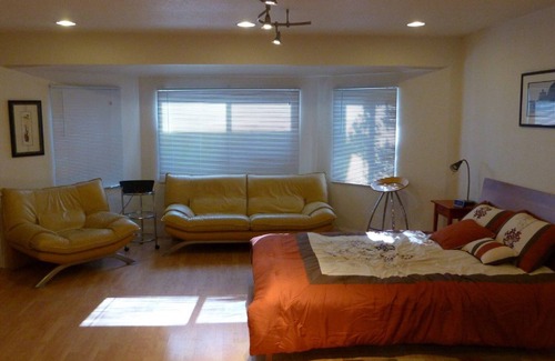 San Tomas Apartment | Private nicely decorated studio