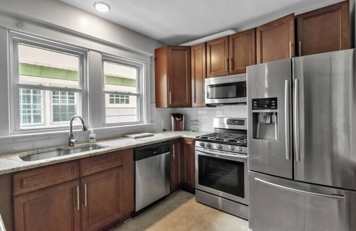 North Buffalo House | Private North Buffalo Getaway Near Hertel Avenue!