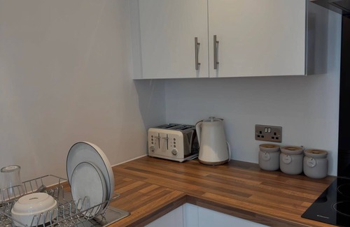 Salford Apartment | Private Oasis in Manchester