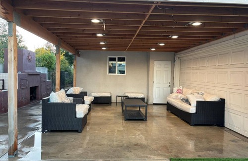 Reseda House | Private oasis near Reseda, Big Yard, Netflix/Prime, Close to Park and Mall