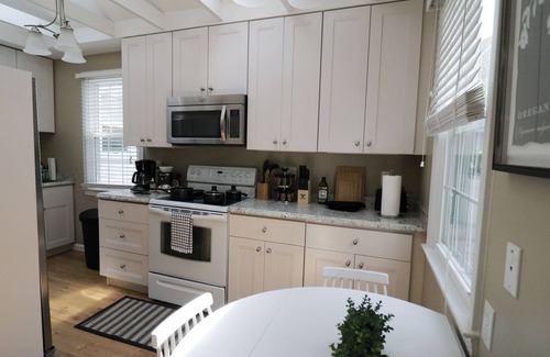 Princeton House | PRIVATE OASIS RANCH IN TOWN PRINCETON