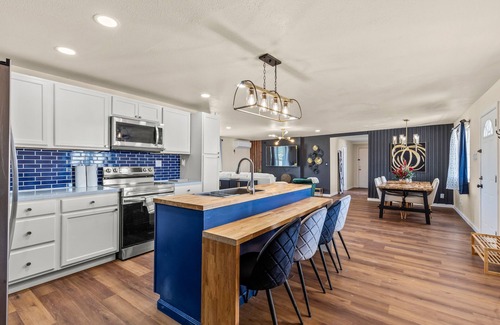 Twentynine Palms House | Private oasis on 5 acres! Family friendly, Close to the military base!