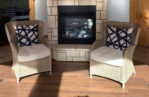 Bayview Cottage | Private, OCEANFRONT Summer Home, 4 Bdrm 3 bath in Cavendish Resort Area