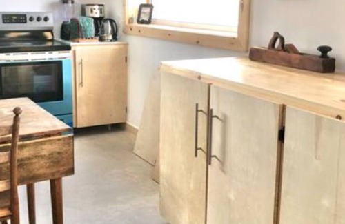 Bonavista Condo | Private Oceanfront Artist Studio