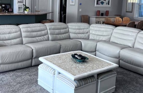 Lake Placid House | Private Old Florida Lake House Retreat 5 bedroom 4 bathroom home away from home