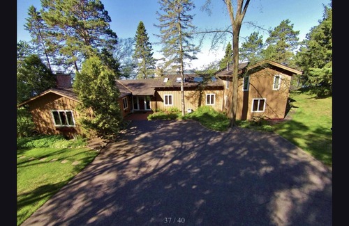 Lac du Flambeau House | Private on Chain O’Lakes! Huge Kitchen, 2 Living Spaces, Large Cousins Room!