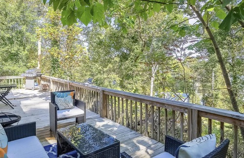 Bremen House | PRIVATE PARADISE; IN SMITH-LAKE COVE. [Cullman]