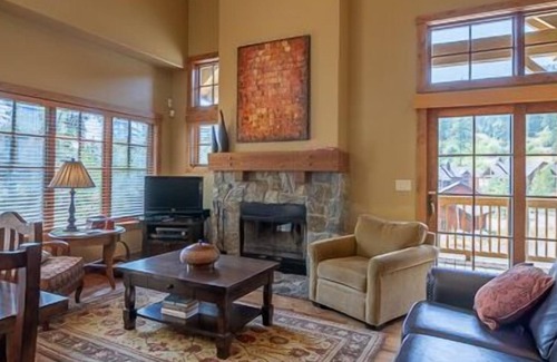 Tamarack Resort House | Private Patio & Hot Tub | Bunk Bed Room | Cozy Living Area w/ Wood Burning Fireplace