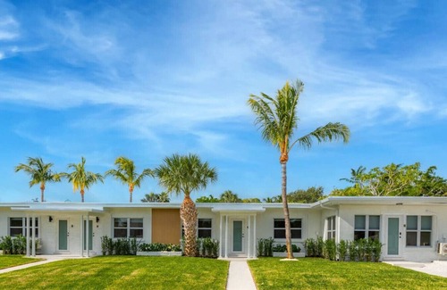 Mango Groves Apartment | Private Patio! Near beach -TV in bedroom - Villa 4
