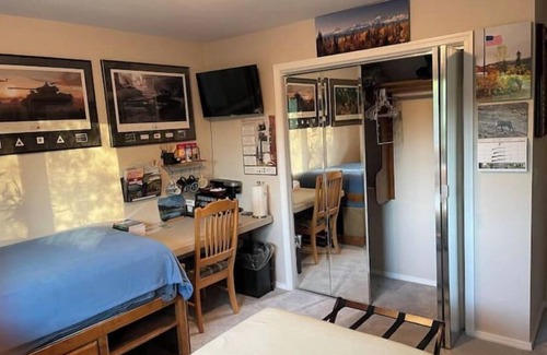 Taku - Campbell House | Private peaceful home with a twin room for rent