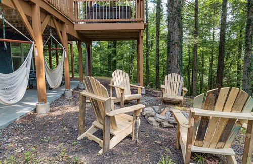 Townsend Cottage | Private Peaceful Side Retreat with Hot Tub - Minutes from Smoky Mountain Park!