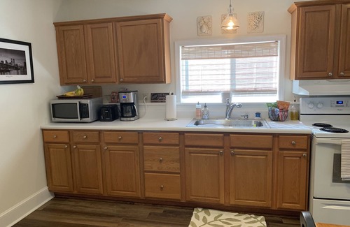 Powder Springs Cottage | Private Pet Friendly Cottage