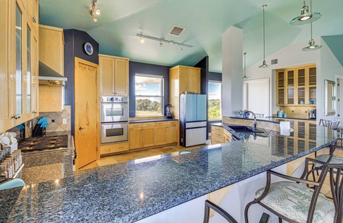 Rockport Villa | Private Pier: Waterfront Fulton Villa!