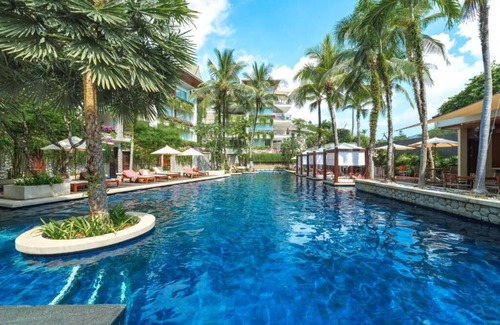 Cherngtalay Apartment | Private Pool Residence with 5 bedrooms, 500 sqm size, 3 min walk to Surin Beach