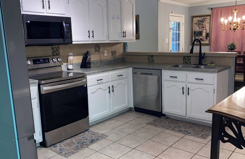 Olive Branch House | Private Pool-6 BR in Olive Branch -Near Stateline