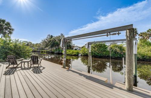 Port Charlotte House | Private Pool and Dock Relaxing Port Charlotte Oasis