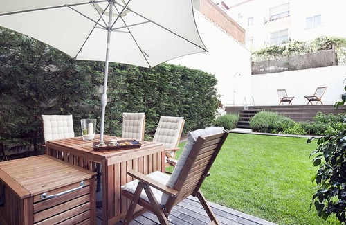 Sant Gervasi Apartment | Private pool and garden 3-bedroom duplex sleeps 10 in central location
