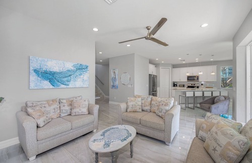 Fort Myers Beach House | Private Pool- Canal Front- Outdoor Bar- 5BR Sunsational Sunsets