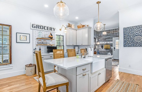 Fennville House | Private Pool (closes9/30) & Hot Tub, Modern Farm House, Near Lake Michigan