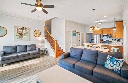 Biltmore Beach House | Private Pool,Dog-friendly,Walk to Beach!Sleeps 15!