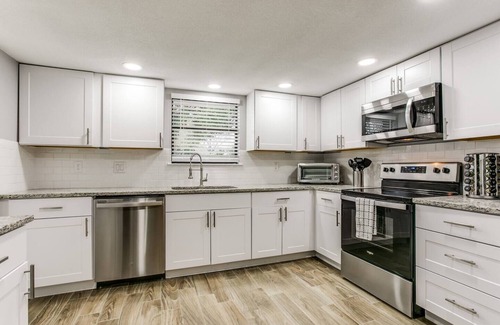 North San Antonio - SAT House | Private Pool - (Early Bird Discounts) - w/Gameroom