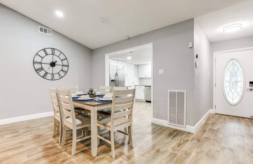 North San Antonio - SAT House | Private Pool - (Early Bird Discounts) - w/Gameroom