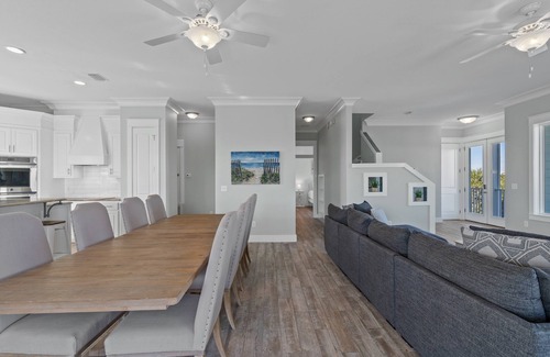 Pensacola Beach House | Private Pool & Elevator | Dog Friendly, Beach Chairs & Umbrella | Pensacola Beach
