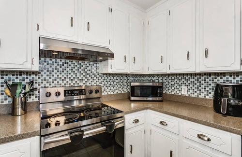 Northeast Pensacola House | Private Pool |Fenced Yard |Garage |Screened Patio |North Pensacola |Convenient to Airport & Shopping